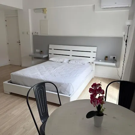 Kitieos Finikoudes Appartement Larnaca